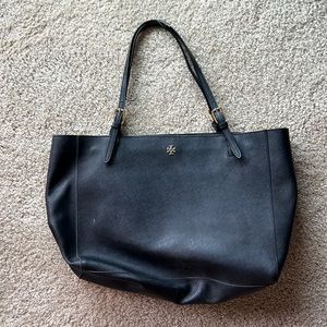 Tory Burch Robinson Tote Bag - Black with adjustable shoulder straps